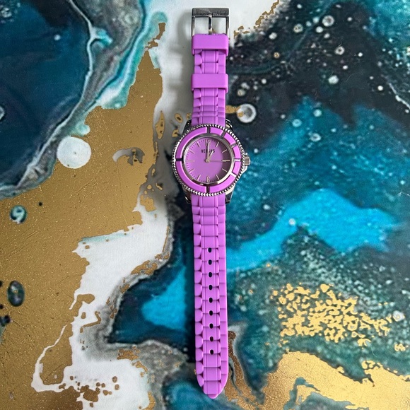 Versus Versace all stainless steel Purple and silver watch - Picture 4 of 9